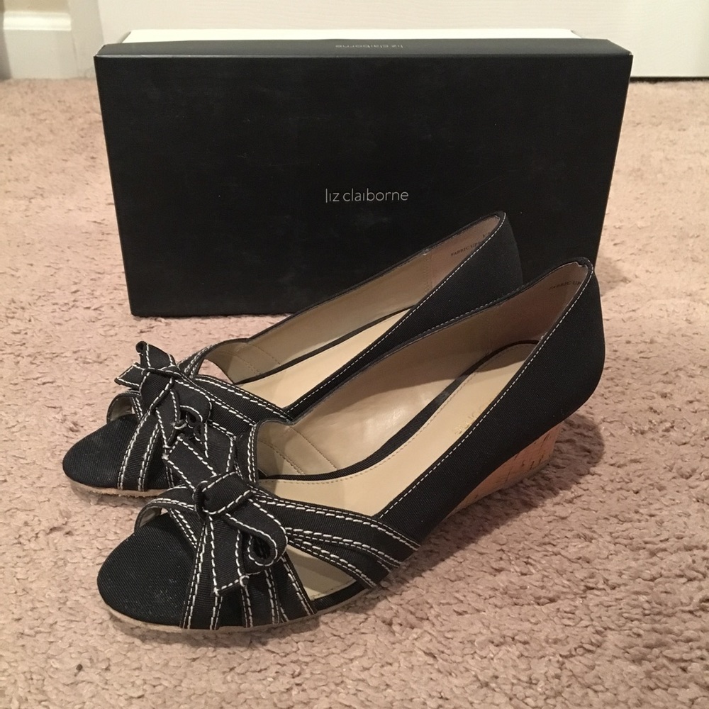 Liz Claiborne "Melody" Black Wedge Sandals
