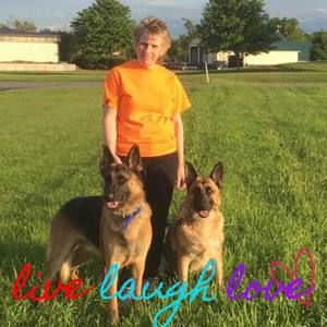 Meet your Posher, Lori