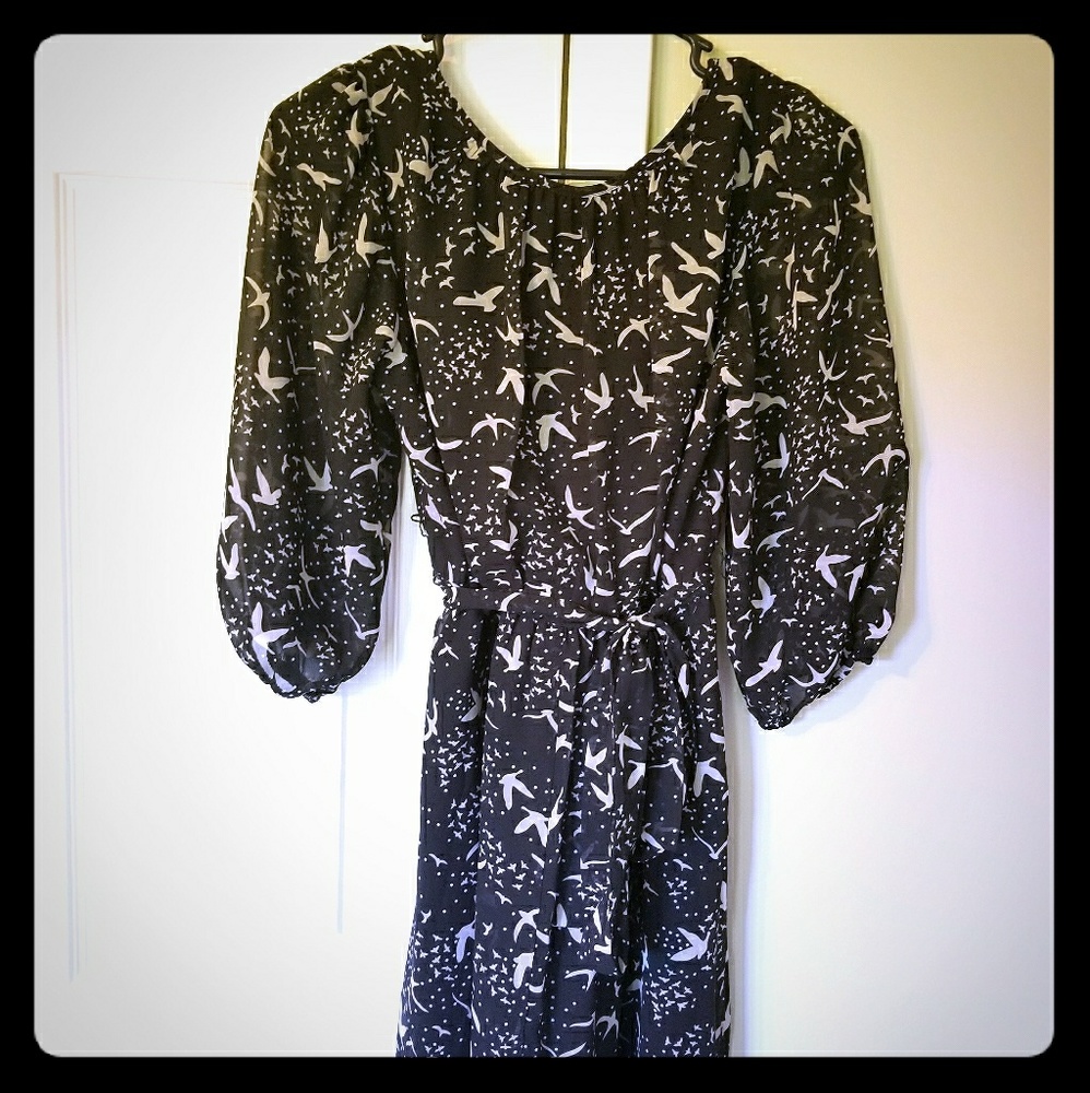 Black dress with flying birds design supe cute!!!