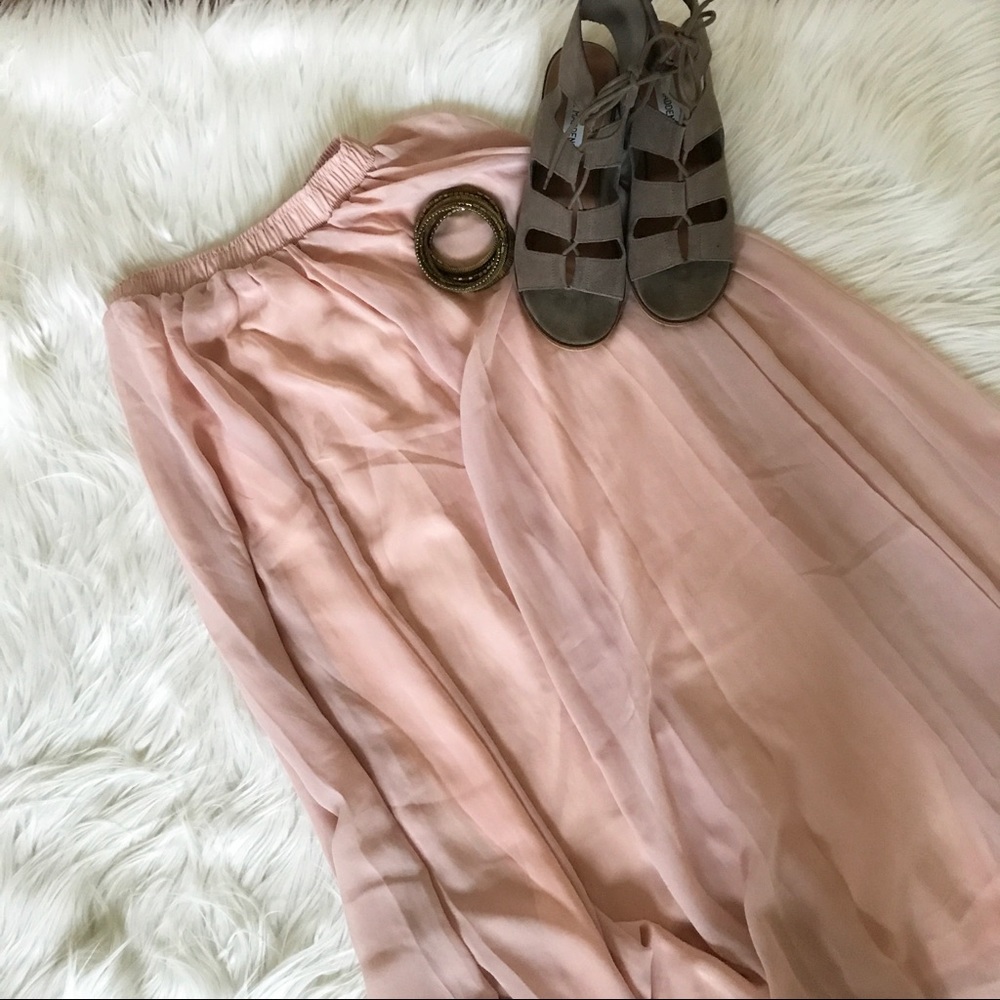 chicwish blush pink long maxi skirt (NWOT)