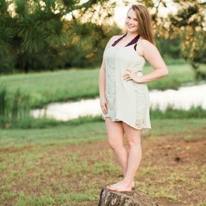 Meet your Posher, Alexia