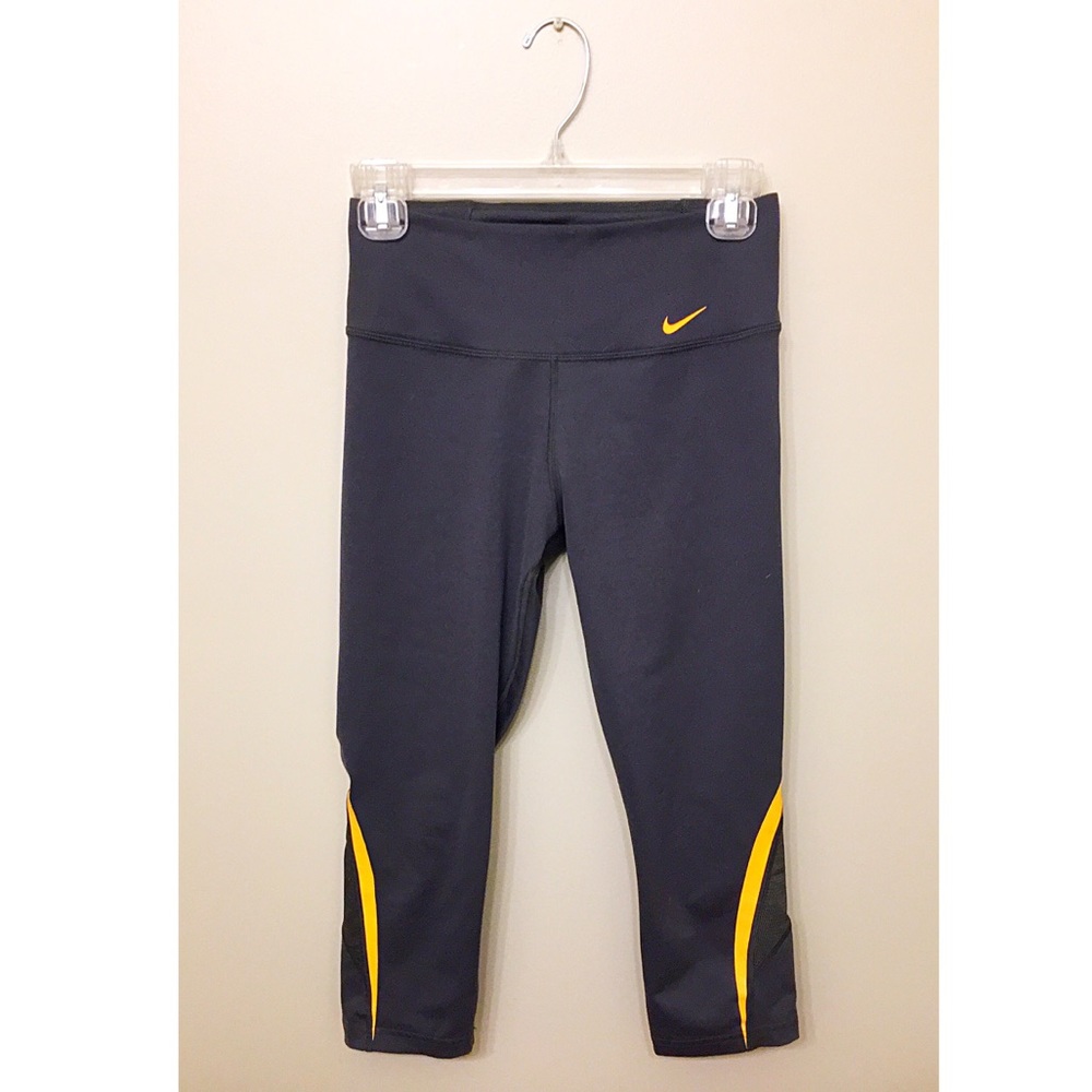 Nike Cropped Leggings