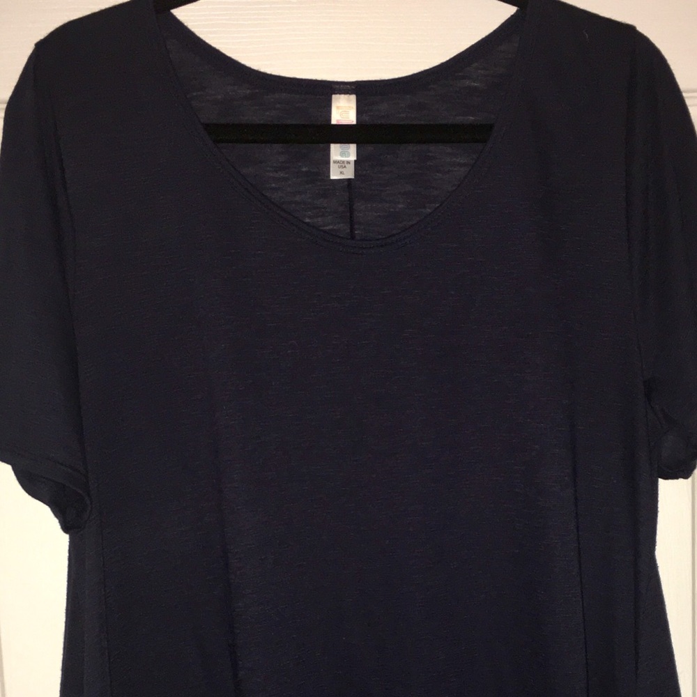 Lularoe Navy Blue Perfect Tee XL NWOT