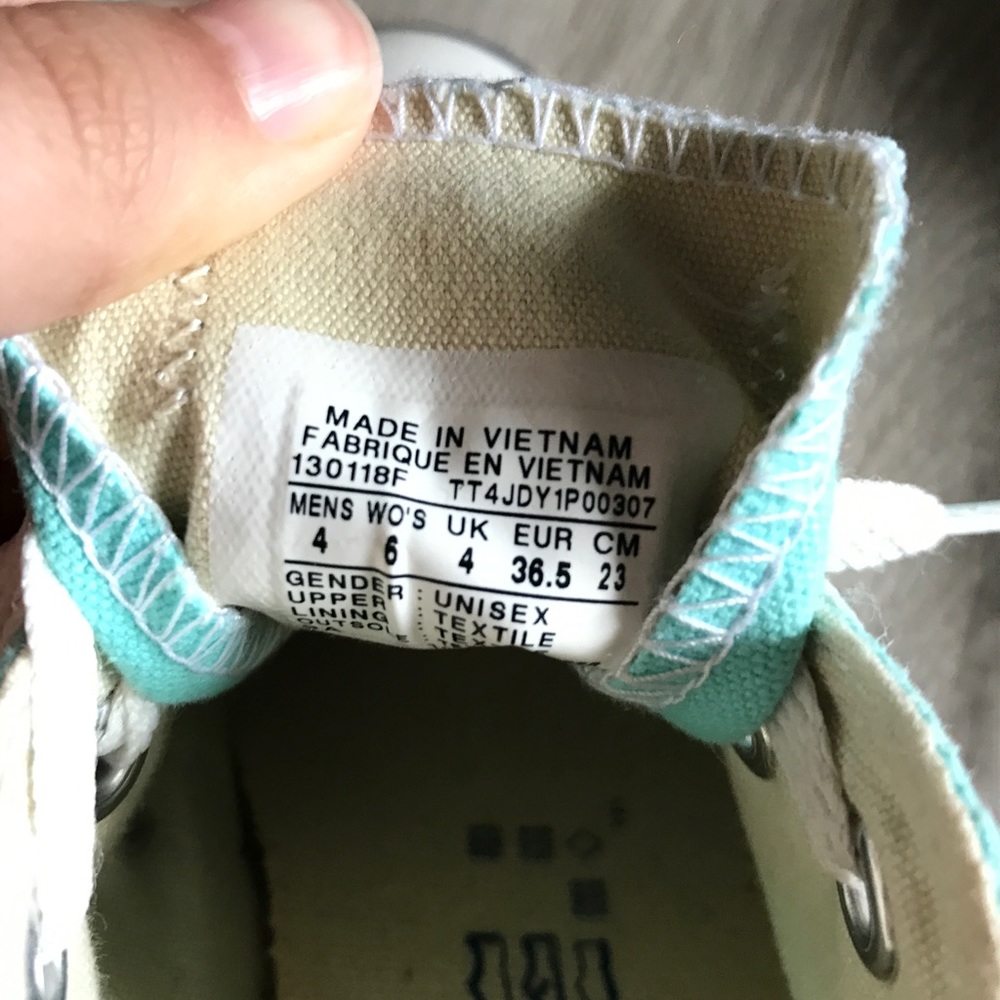 aqua Blue converse - Picture 5 of 5