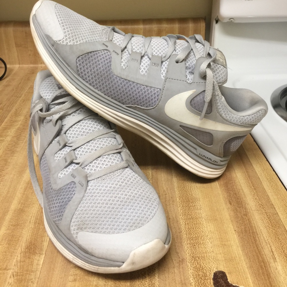 Grey Nike LunarFlash
