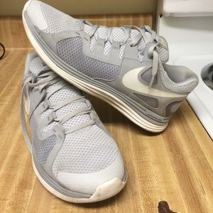 Grey Nike LunarFlash
