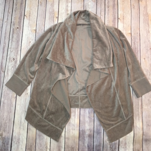 VS Velour Fly-away Cardigan - Picture 2 of 4