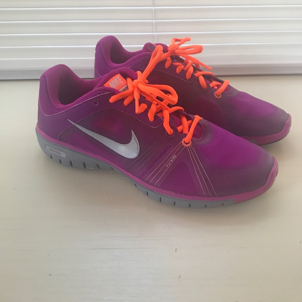 Nike flywire shoes