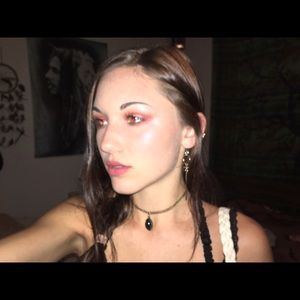 Meet your Posher, Eislea