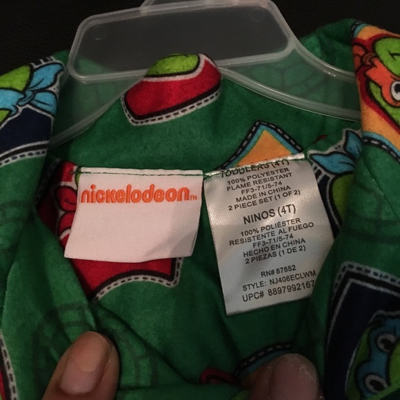 ๐๐ฃ๐ BUNDLE 3 TAGGED ITEMS FOR $12! PJs - Picture 5 of 6