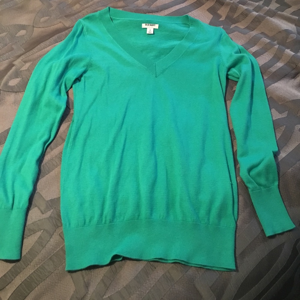 Never been worn! Green Old Navy V Neck Sweater!