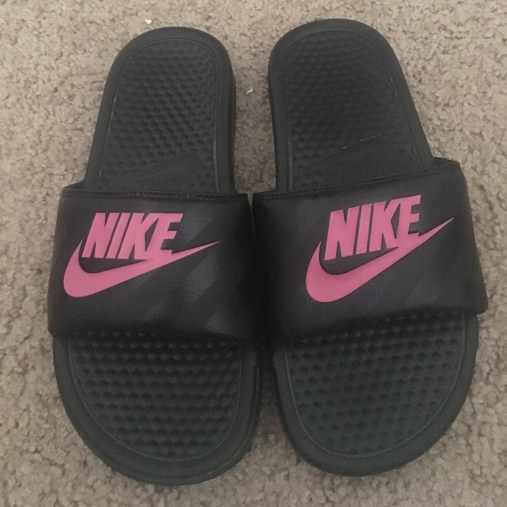 Nike slides