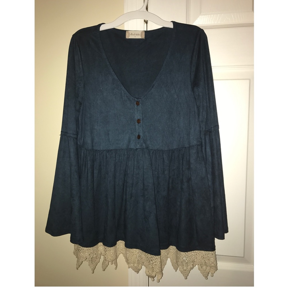 Altar'd State Emerald Green Suede Top