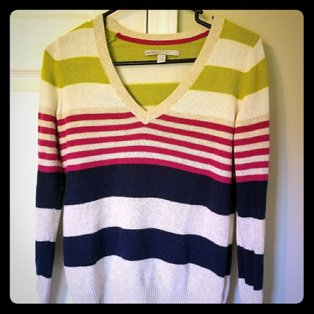 Old navy sweatshirt size small