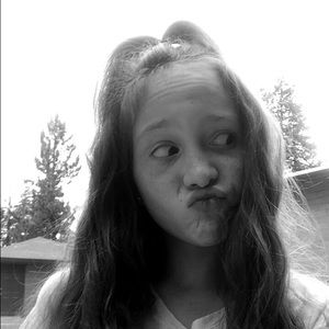 Meet your Posher, Mika