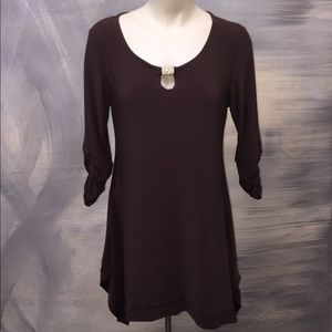 Brown 3/4 Sleeve Tunic with Keyhole and Bling