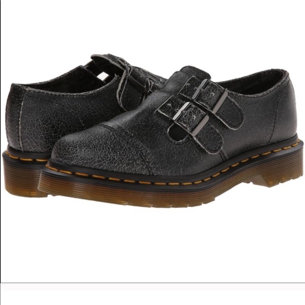 shoes dr martens !!!!! Like a new !