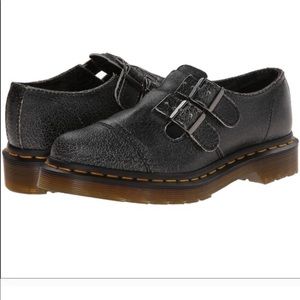 shoes dr martens !!!!! Like a new !