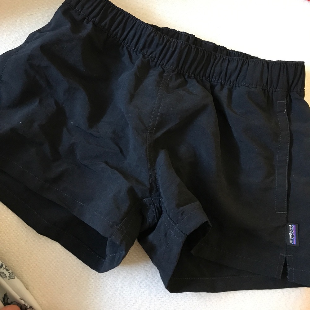 Patagonia barely baggies shorts 2 1/2"