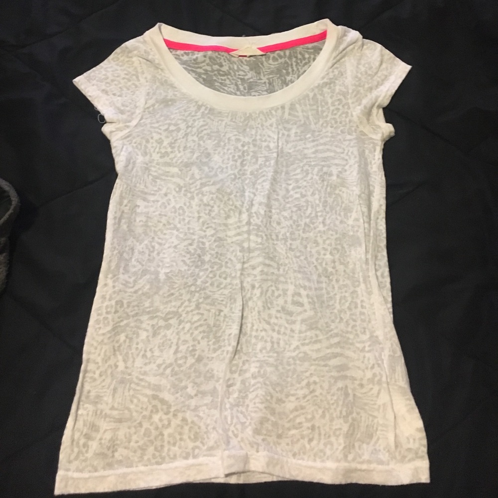 White see-through pattern tee