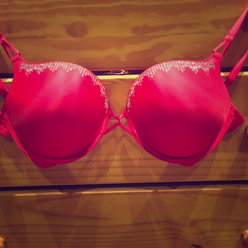 Bombshell bra