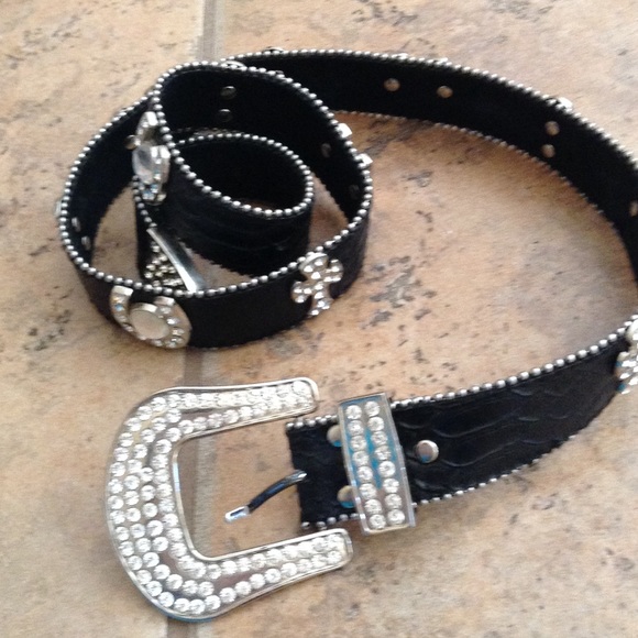 RHINESTONE SKULL BUCKLE BELTS A LOT OF FIVE M/L/Xl - Picture 2 of 6