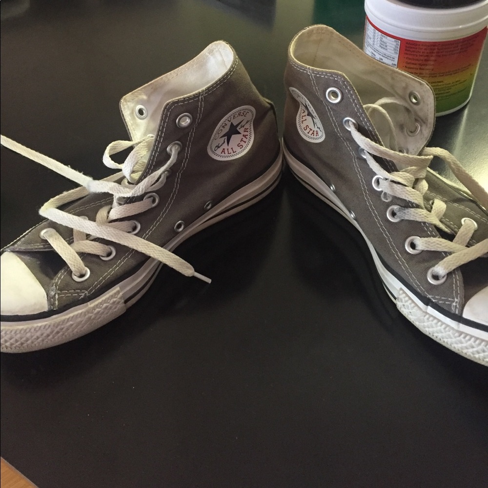 Grey converse - Picture 2 of 3