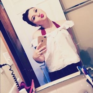 Meet your Posher, Julia