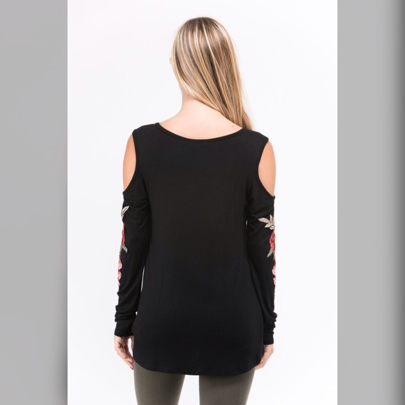 Haddie Flower Embroidered Top - Picture 2 of 2