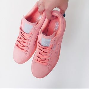 peach pink puma sneakers with jelly soles