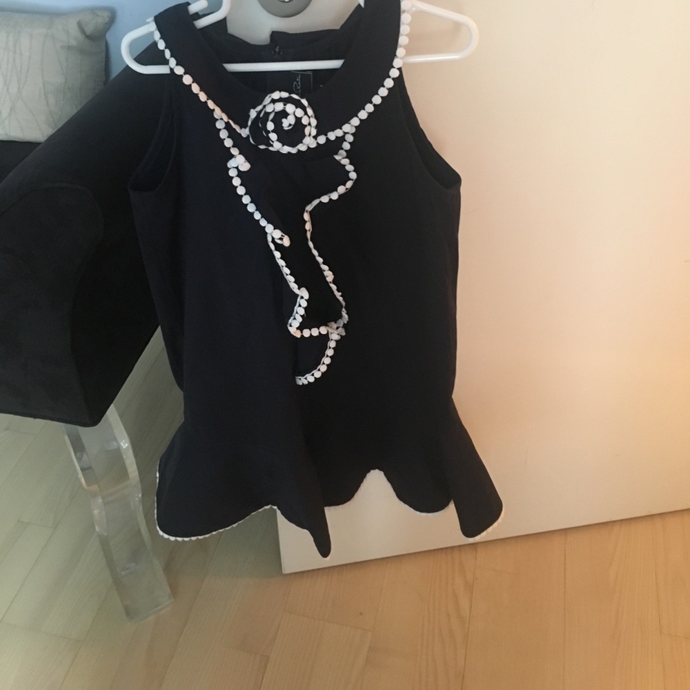 Girls Oscar de la Renta dress