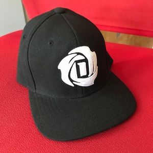 adidas D Rose Snapback (never worn)