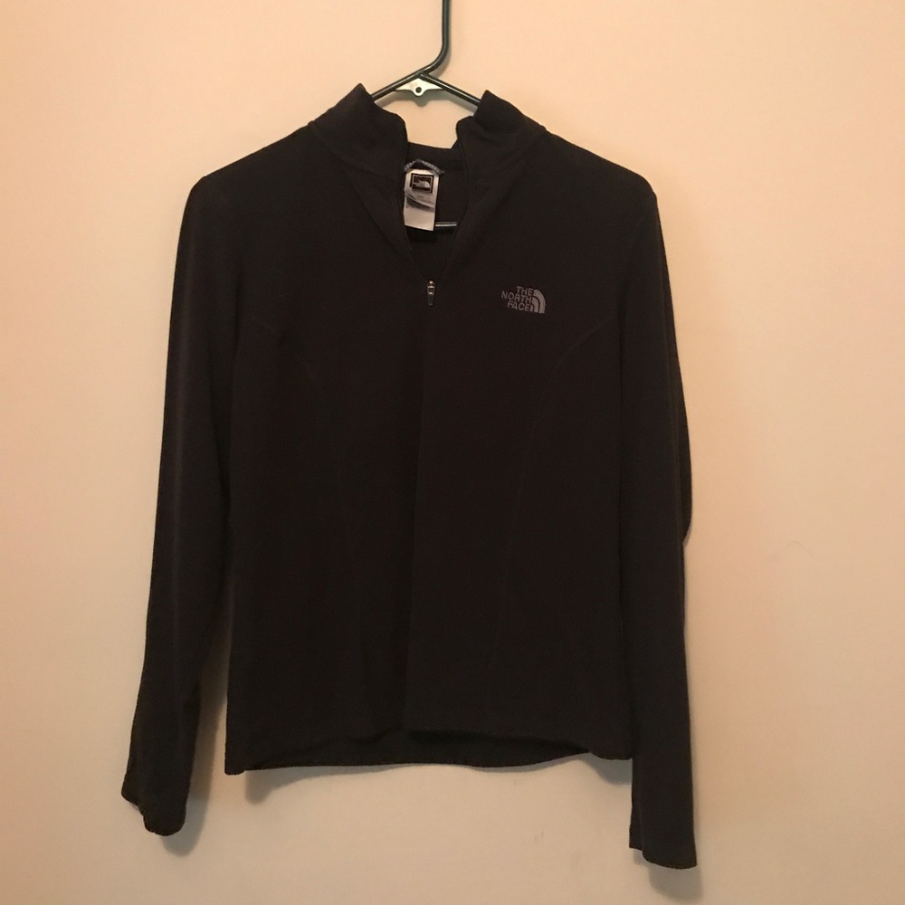 North face fleece pullover. Size medium