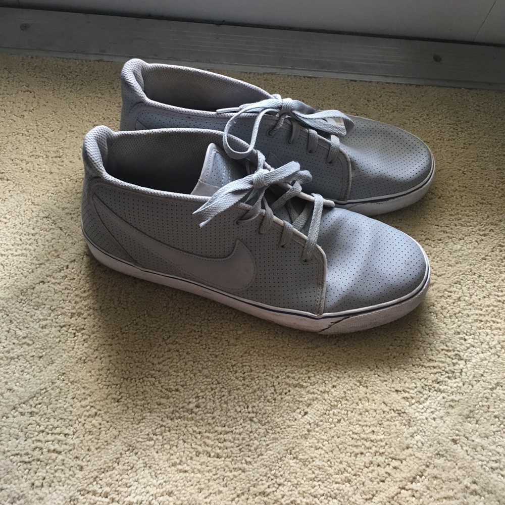 Men's Nike trainers