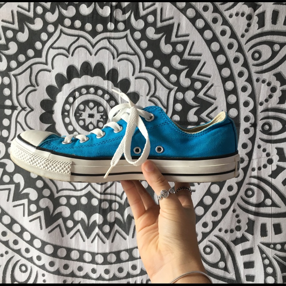 Blue converse!