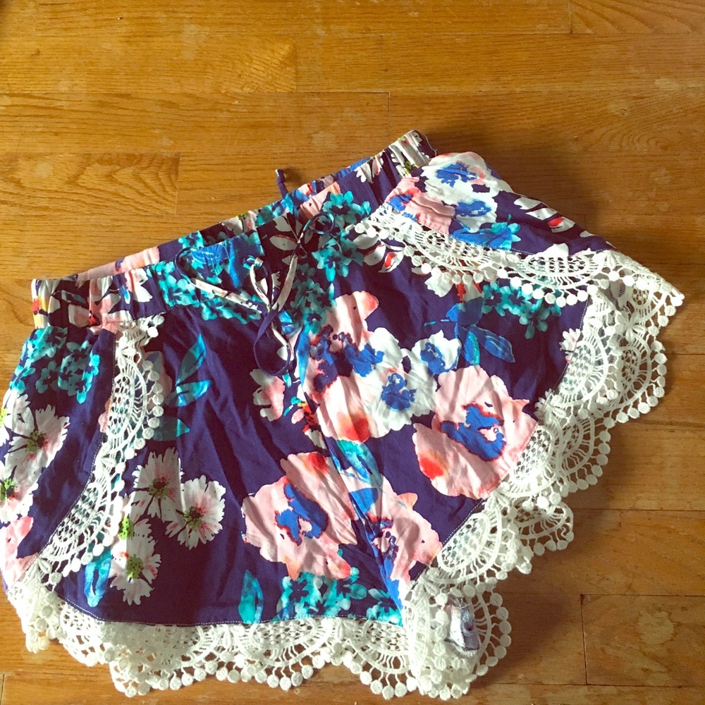 Lily White comfy, casual shorts.