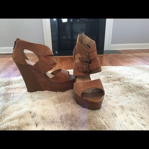 Aldo wedges
