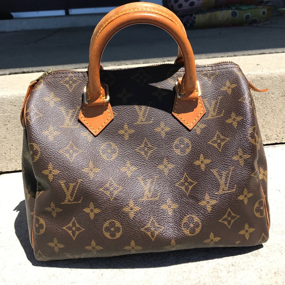 Vintage Louis Vuitton Speedy 25