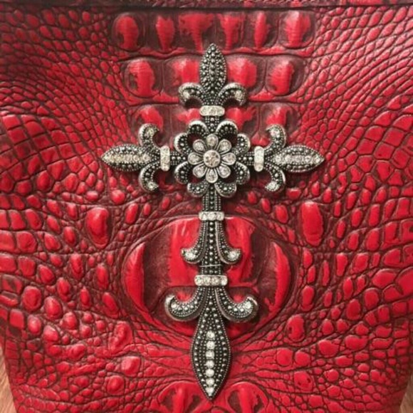 RAVIANI Red Alligator Print Purse - Picture 2 of 5