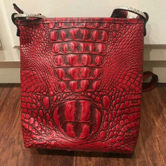 RAVIANI Red Alligator Print Purse - Picture 4 of 5