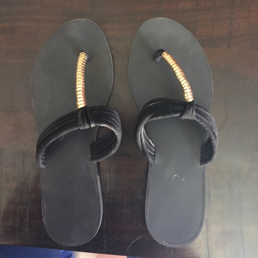 Great condition Aldo gold gladiator sandals