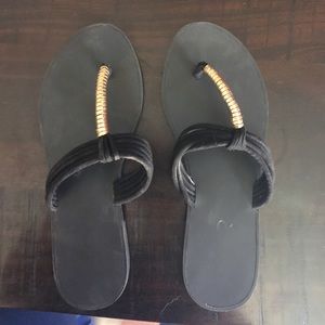 Great condition Aldo gold gladiator sandals