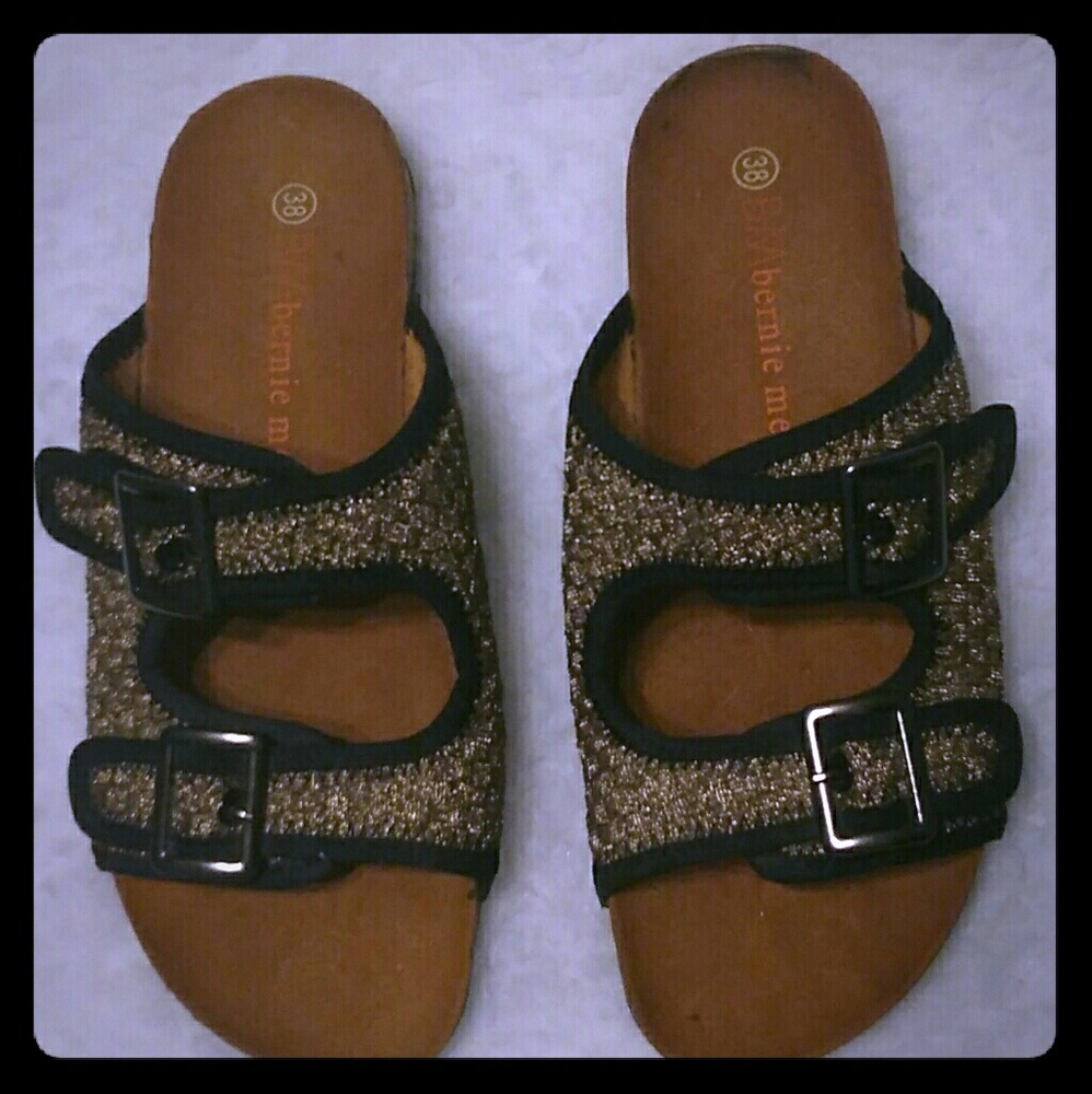 BM bernie mev Gold and black slip on sandle