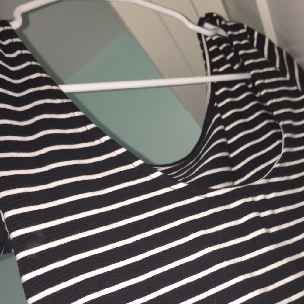 Crop top - Picture 2 of 2