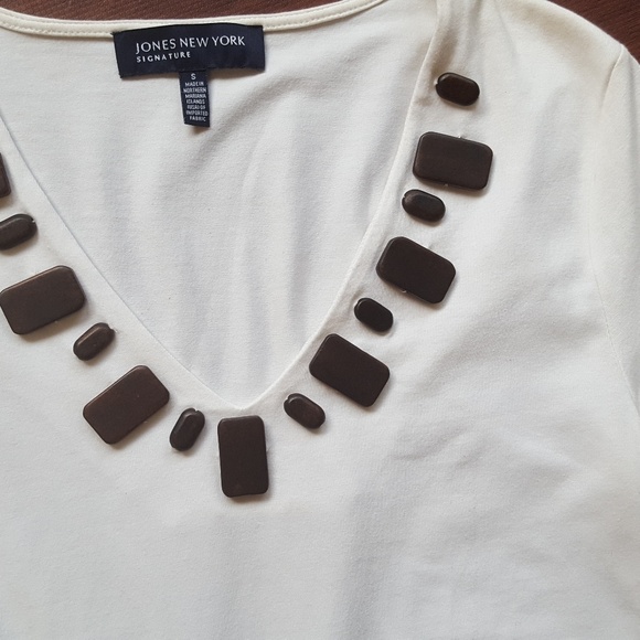 Soft Knit Embellished V neck - Picture 1 of 4