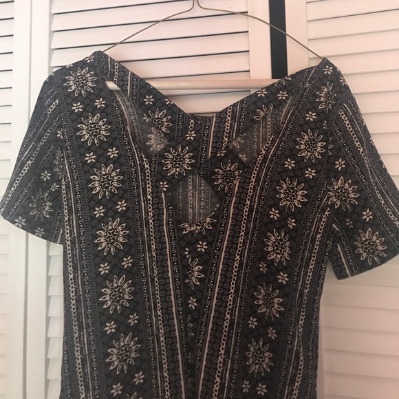 Dress - Picture 2 of 4