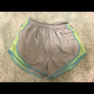 Nike Women's 3" Tempo Running Shorts. Size M