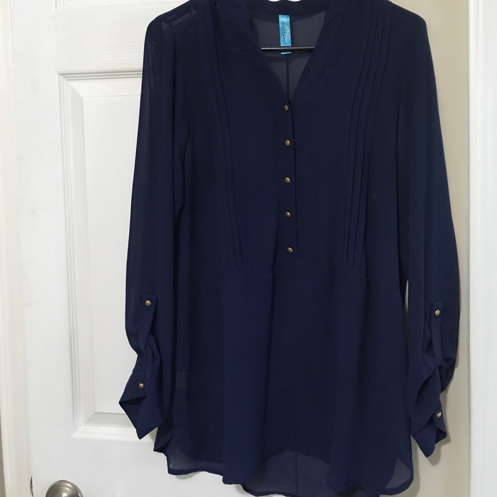 Navy top