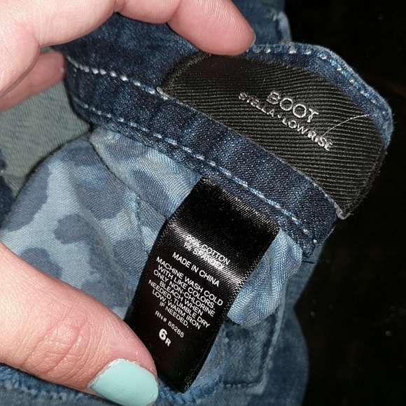 Jeans - Picture 3 of 5