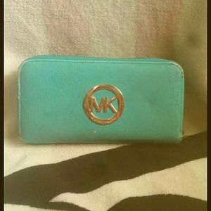Micheal Kors Teal Hand Wallet